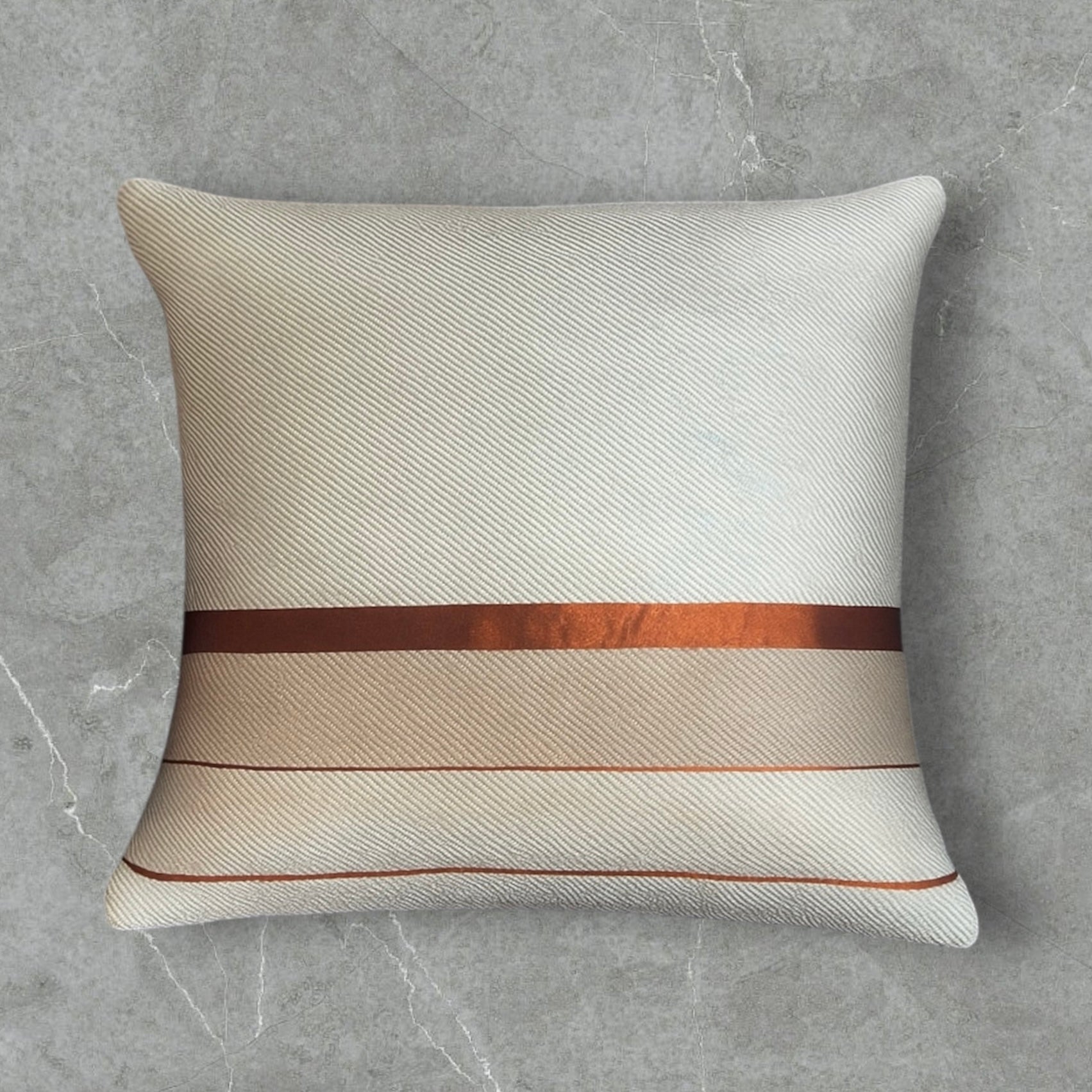 COJINES ARTESANALES EN FIBRAS NATURALES