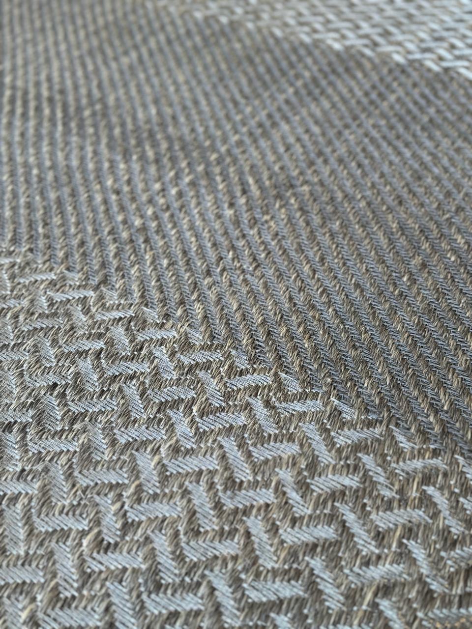 Tapete Tejido Barú en Fique y Metal Plata