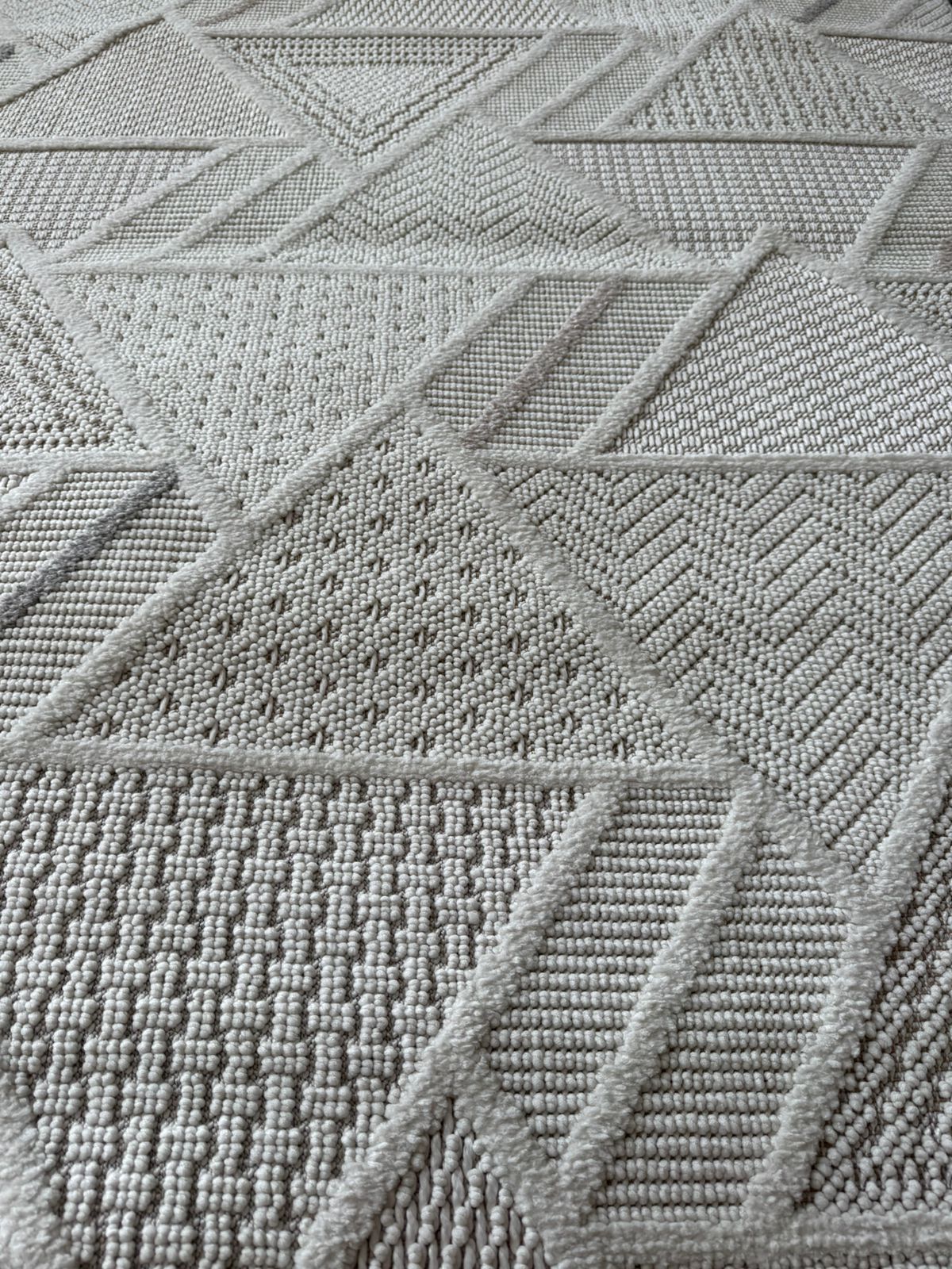 Alfombra / Zeugma / 0021A / Bone - L.Grey