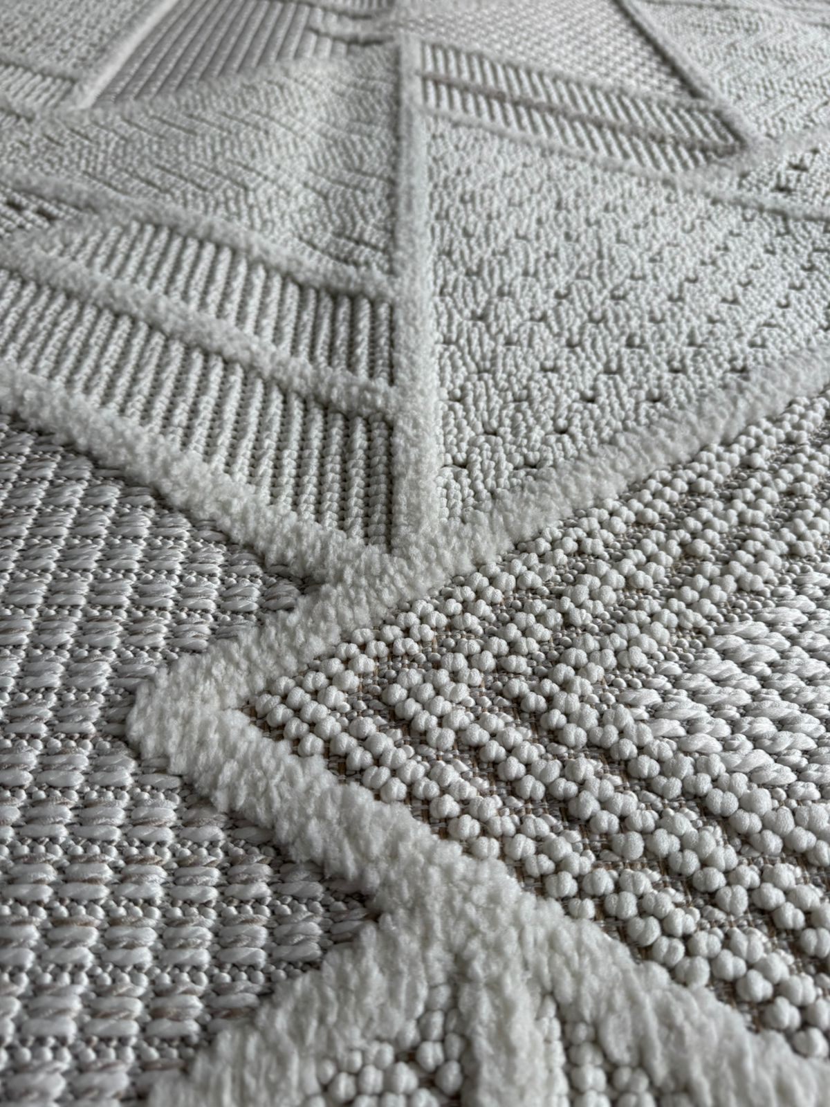 Alfombra / Zeugma / 0021A / Bone - L.Grey