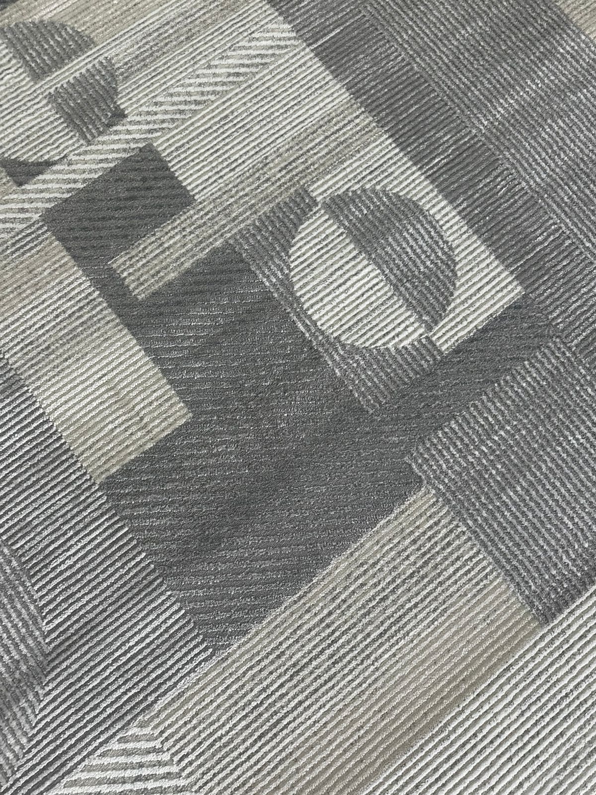 Alfombra Gobekli Tepe / 0093B / L.Grey - D.Grey