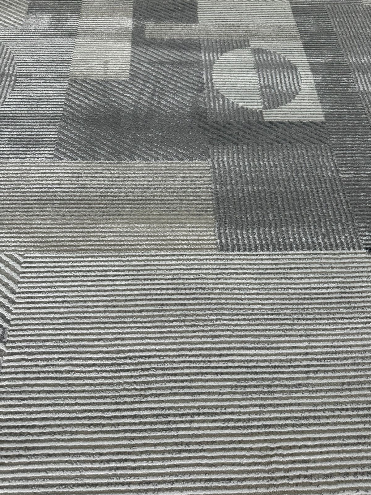 Alfombra Gobekli Tepe / 0093B / L.Grey - D.Grey