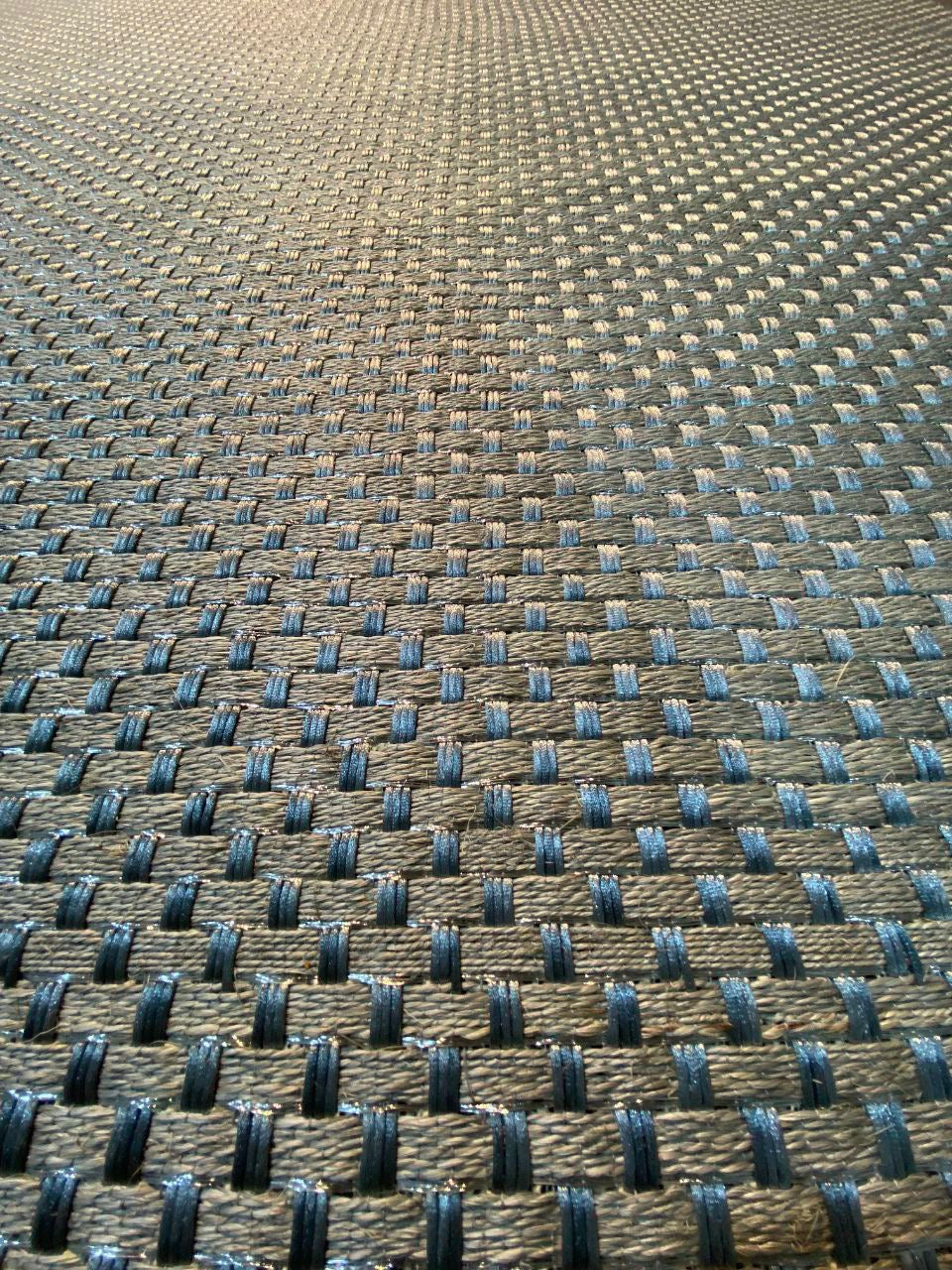 Tapete Tejido Paz en Fique, Seda Y Metal Plata